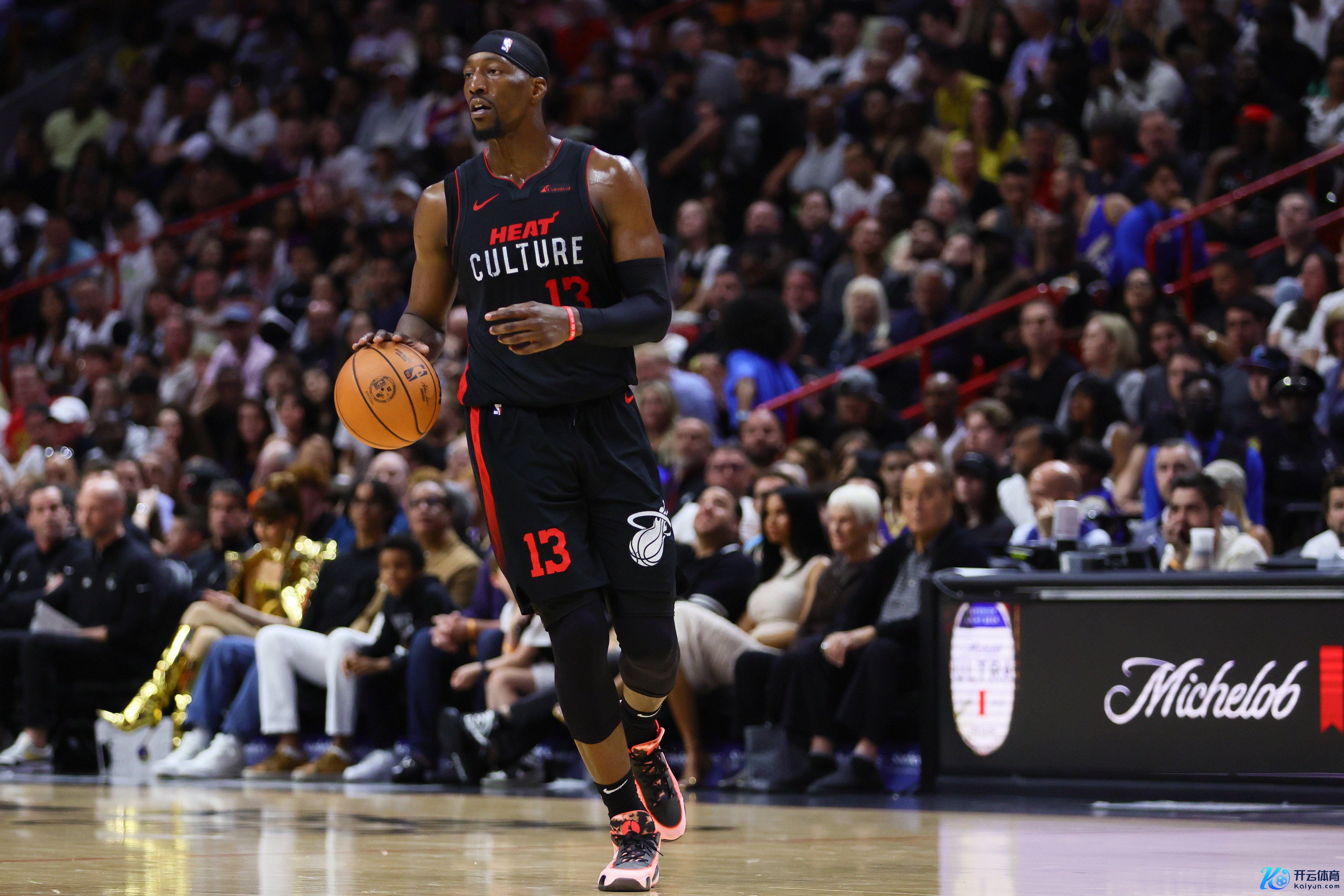 奥孔武：最难防的球员是阿德巴约 他很雄厚况兼融会智商强